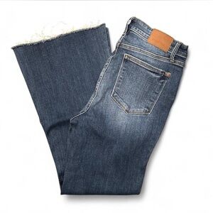 Judy Blue Medium Wash Raw Hem Kick Flare Jeans 11/30